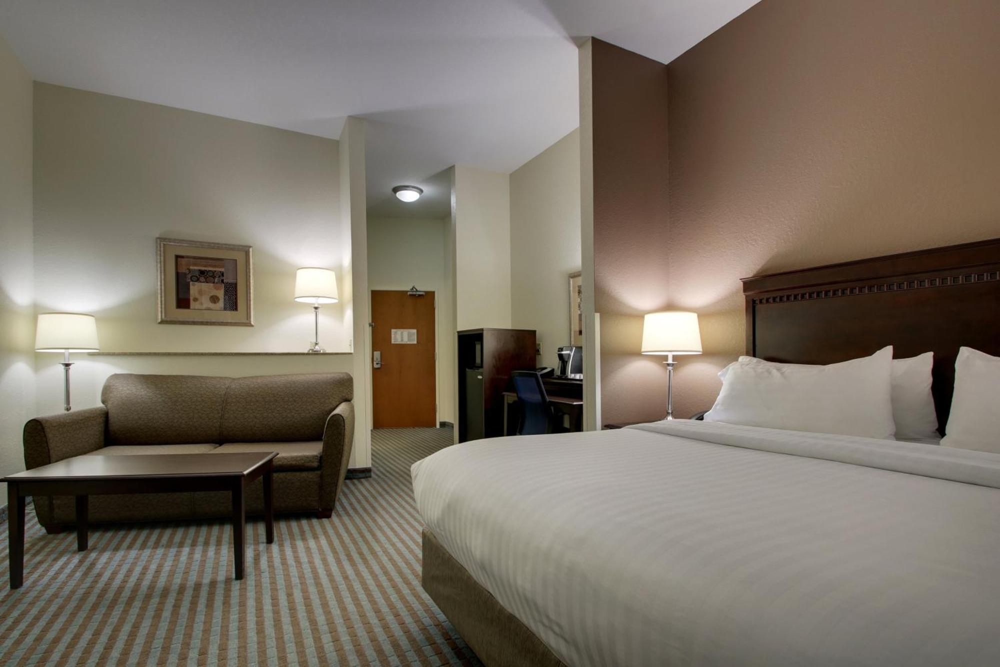 Holiday Inn Express Leland - Wilmington Area By Ihg Экстерьер фото