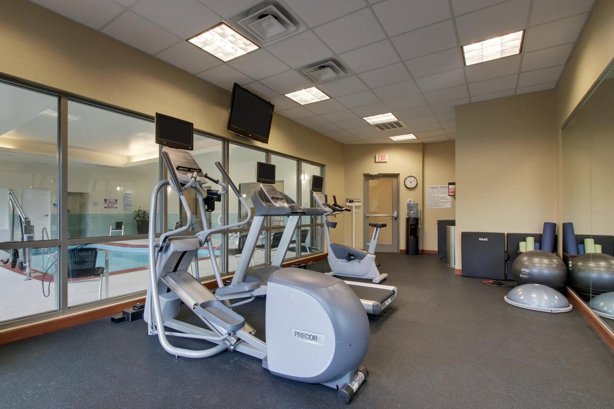 Holiday Inn Express Leland - Wilmington Area By Ihg Экстерьер фото
