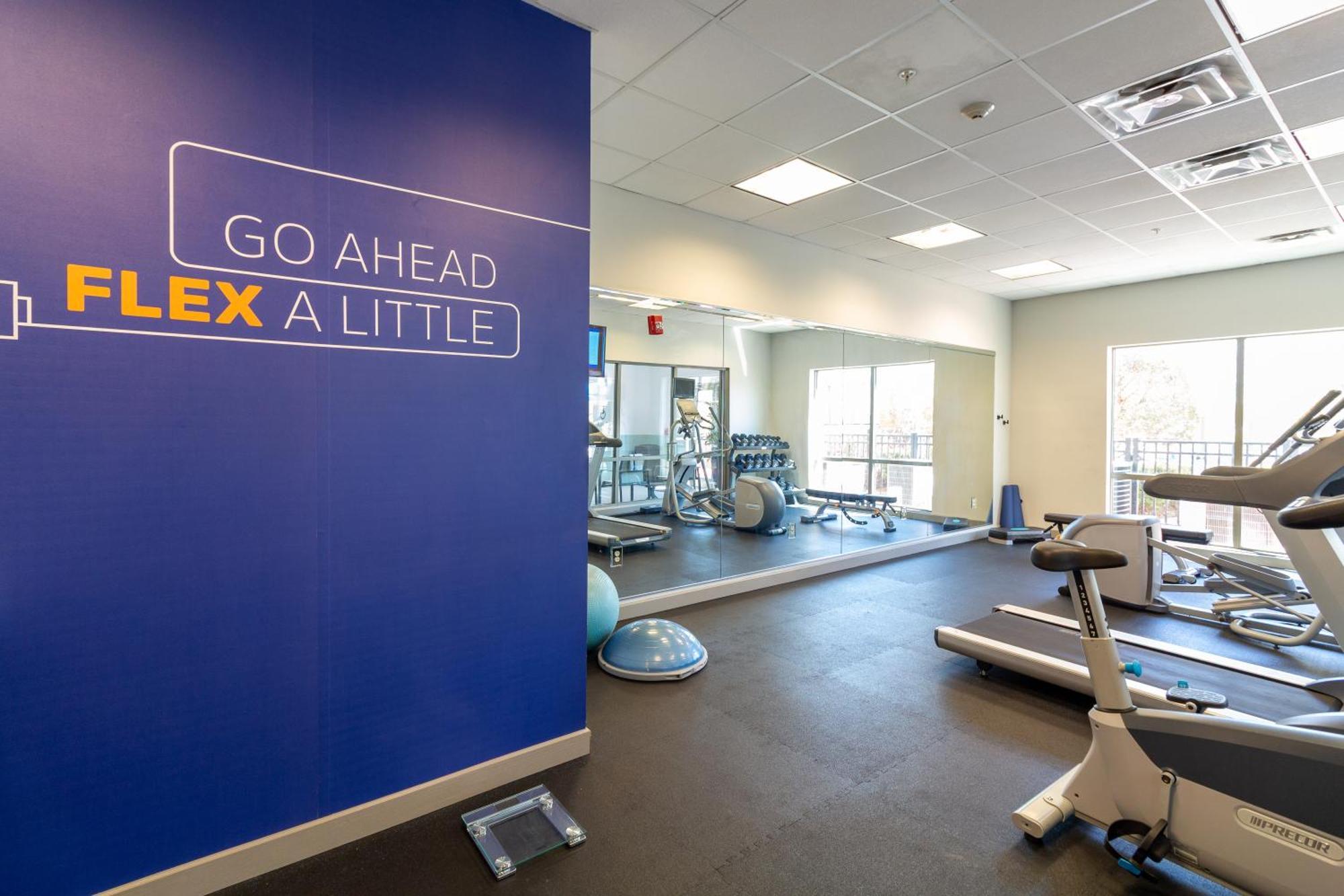 Holiday Inn Express Leland - Wilmington Area By Ihg Экстерьер фото